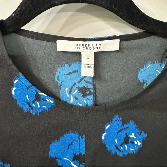 Derek Lam 10 Crosby Blouse Black and Blue Floral Print Ruffle Sleeve Size 0 - Picture 3 of 6
